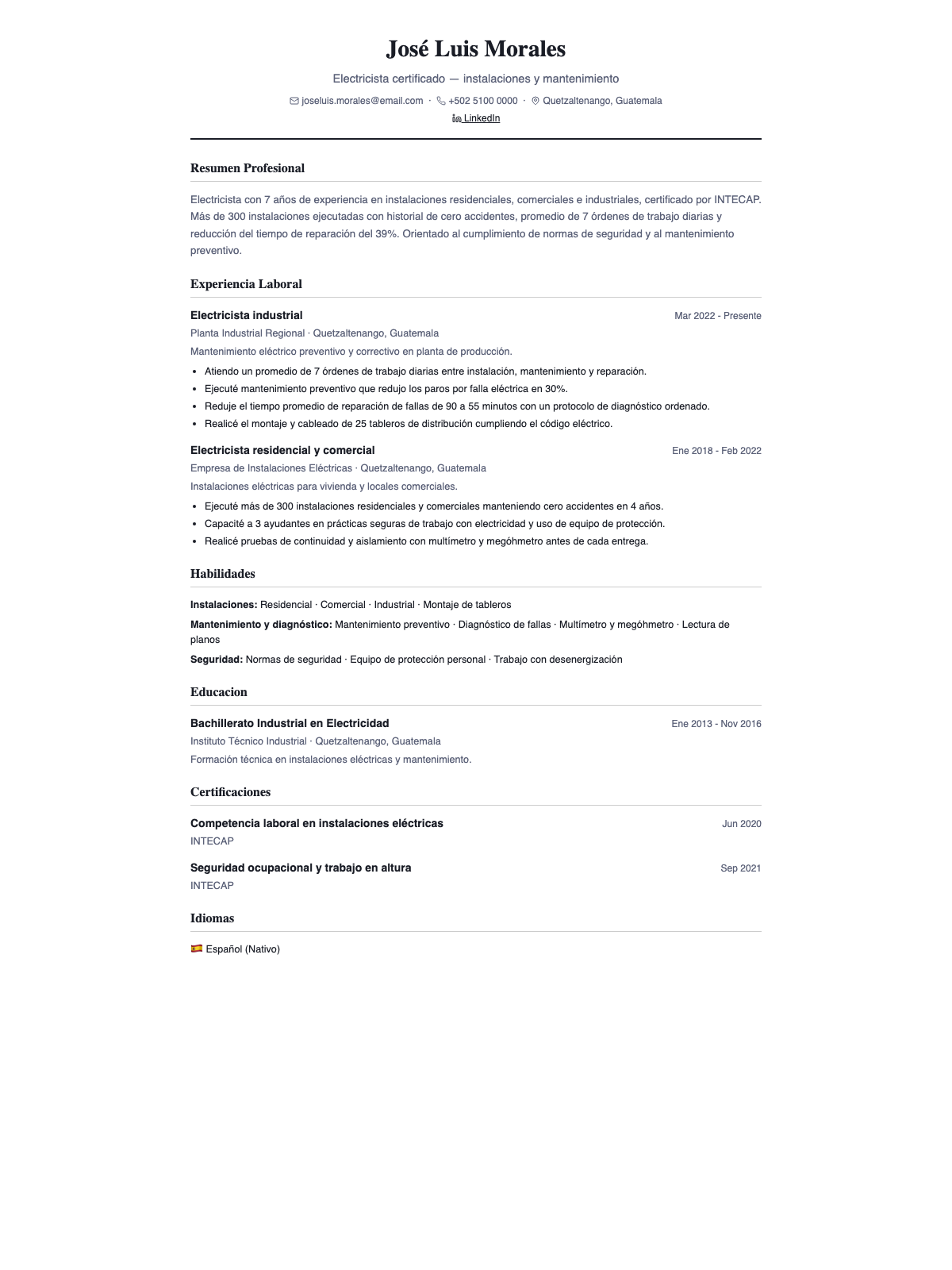 Ejemplo de CV para electricista — plantilla clásica con certificaciones técnicas y logros de seguridad